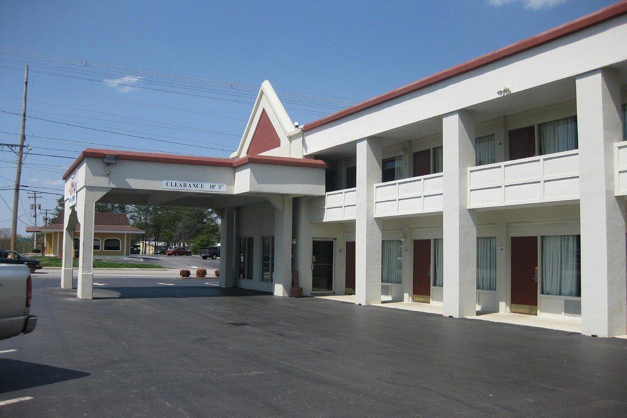 Astoria Hotel Danville North Exterior foto